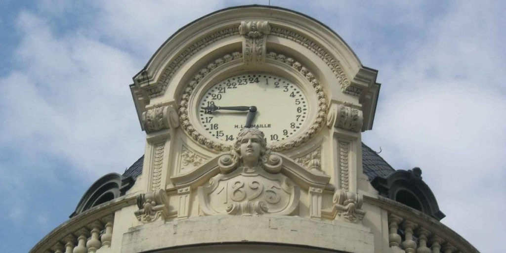 L’étonnant cadran de 24 h de la rue Alsace Lorraine